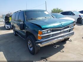 1996 Chevrolet Suburban at CA - Los Angeles, IAAI lot
