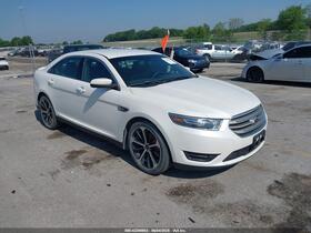 2015 Ford Taurus