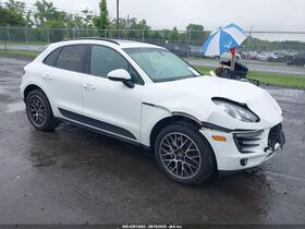 2016 Porsche Macan