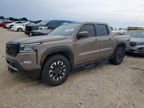 2024 Nissan Frontier