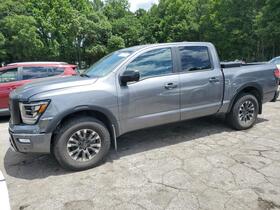 2022 Nissan Titan