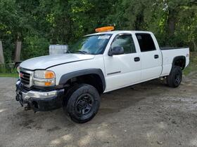 2005 GMC Sierra at MA - North Billerica, Copart lot 63430815