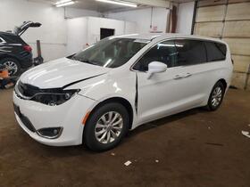2018 Chrysler Pacifica