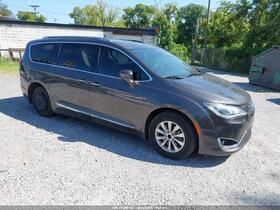 2018 Chrysler Pacifica