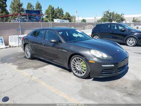 2015 Porsche Panamera