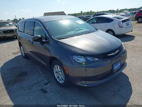 2023 Chrysler Voyager