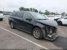 2023 Toyota Sienna