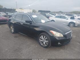 2011 Infiniti M37