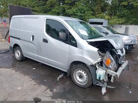 2017 Nissan NV 200