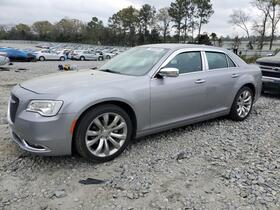 2018 Chrysler 300