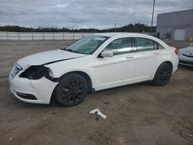 2014 Chrysler 200