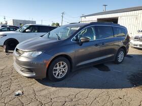 2020 Chrysler Voyager