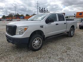 2017 Nissan Titan