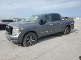 2020 Nissan Titan