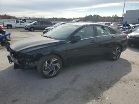 2024 Hyundai Elantra