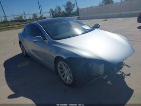 2015 Tesla Model S