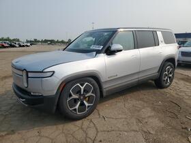 2023 Rivian R1S