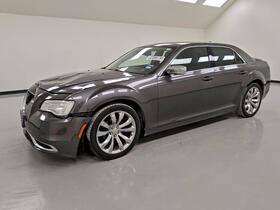 2019 Chrysler 300