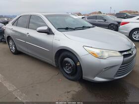 2015 Toyota Camry Hybrid
