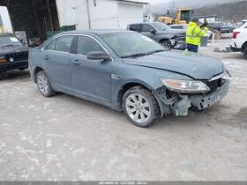 2010 Ford Taurus