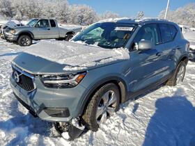 2020 Volvo XC40