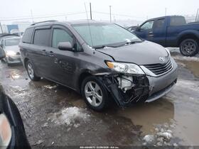 2011 Toyota Sienna