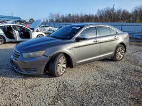 2015 Ford Taurus