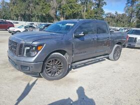 2019 Nissan Titan