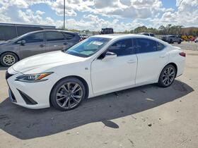 2019 Lexus ES