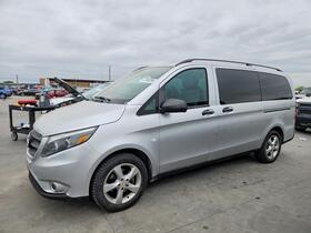 2016 Mercedes-Benz Metris