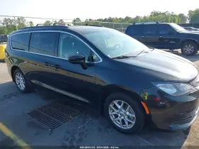 2020 Chrysler Voyager