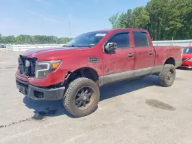 2016 Nissan Titan