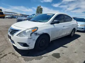 2015 Nissan Versa