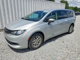 2023 Chrysler Voyager