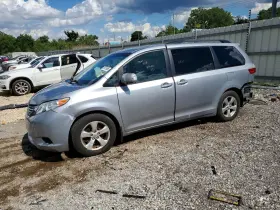 2016 Toyota Sienna