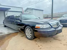 2005 Lincoln Town Car