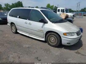 1997 Chrysler Town & Country