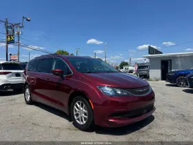 2021 Chrysler Voyager