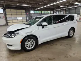 2023 Chrysler Voyager