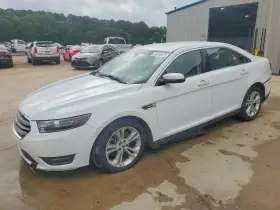 2015 Ford Taurus