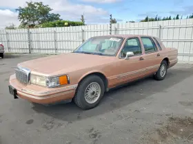 1994 Lincoln Town Car