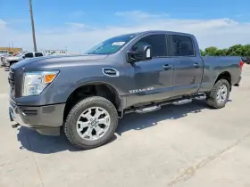 2022 Nissan Titan