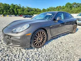 2016 Porsche Panamera