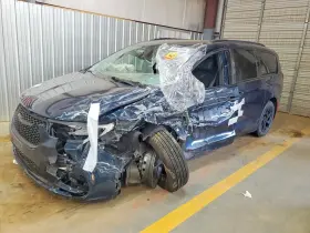 2024 Chrysler Pacifica Hybrid