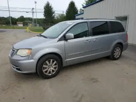 2014 Chrysler Town & Country