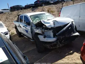 2017 Nissan Titan