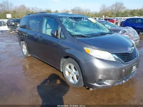 2012 Toyota Sienna