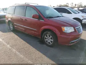 2011 Chrysler Town & Country