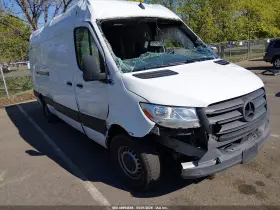 2022 Mercedes-Benz Sprinter 2500