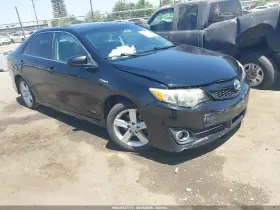 2014 Toyota Camry Hybrid
